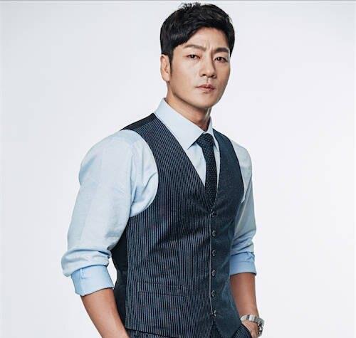 机智的监狱生活时尚囚服秀说一说佛系犯人和他的男人们