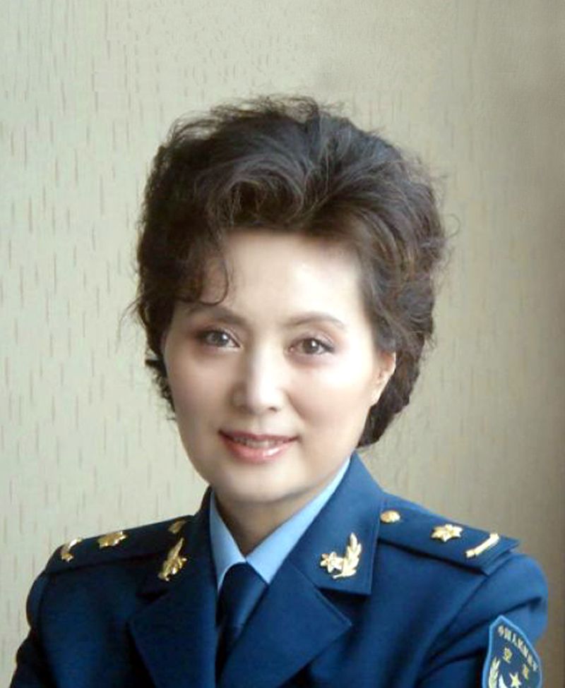 温玉娟,德艺双馨,12个美丽瞬间,一代女表演艺术家风采无限