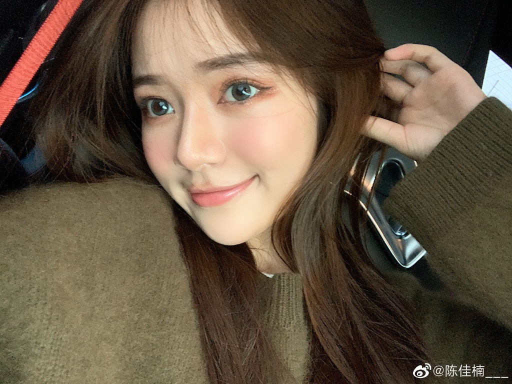 网红美女模特陈佳楠迷人写真美照欣赏_高清图集_新浪网