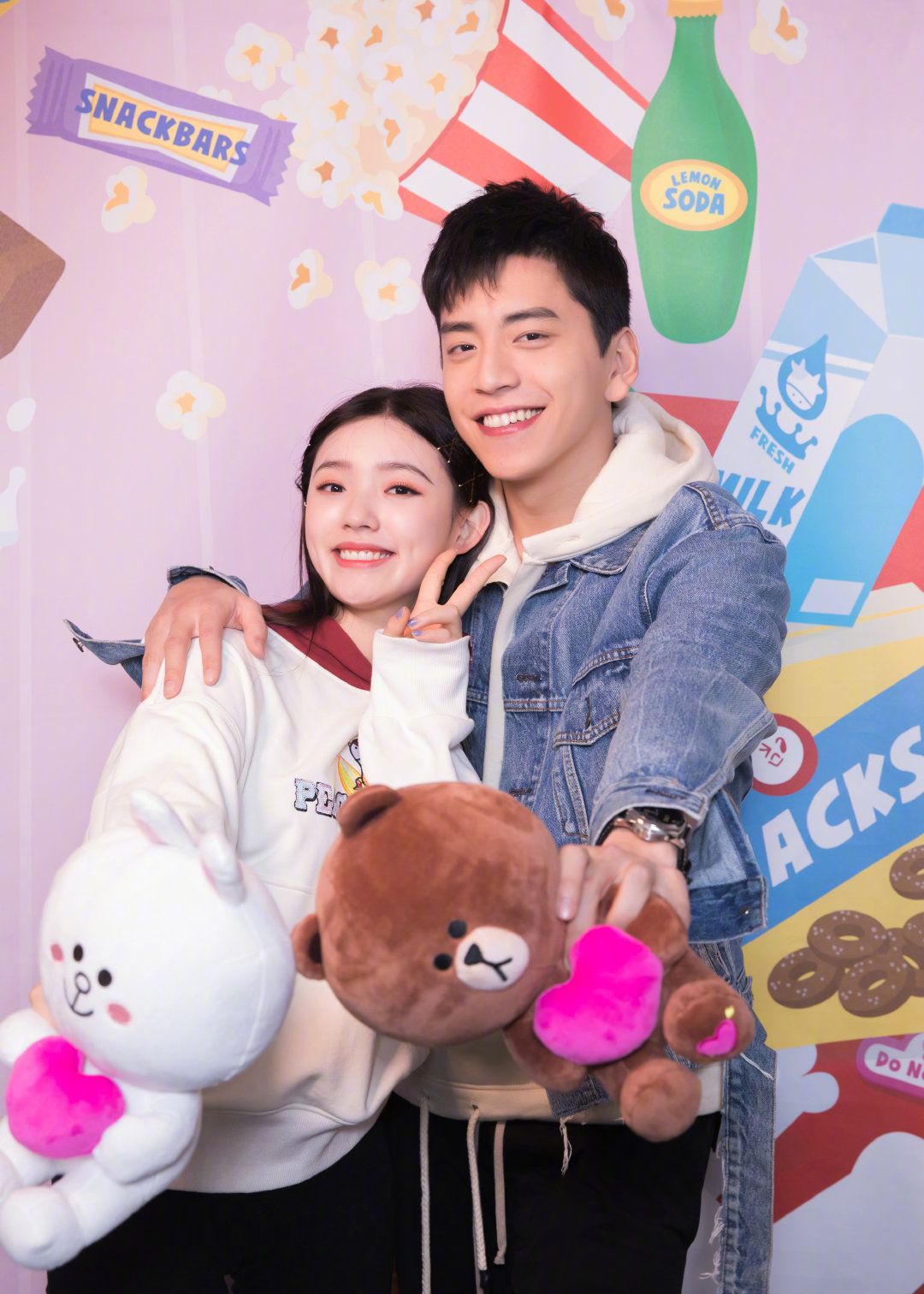 娇小林允和"恶魔大嘴"王大陆的情人节,高甜满满,幸福甜蜜!