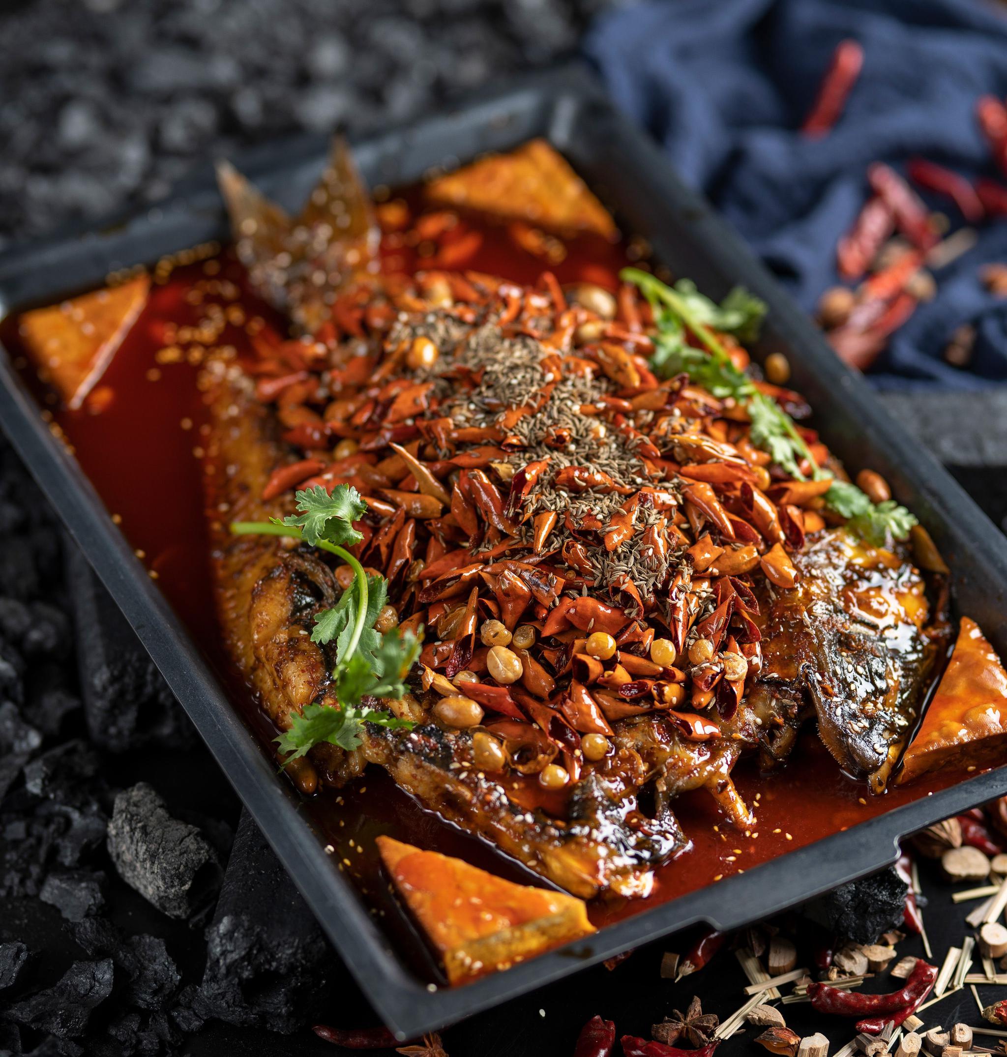 孜然和酸菜烤鱼,五谷鱼粉,金汤酸菜鱼,每一种都爱吃,下饭特香