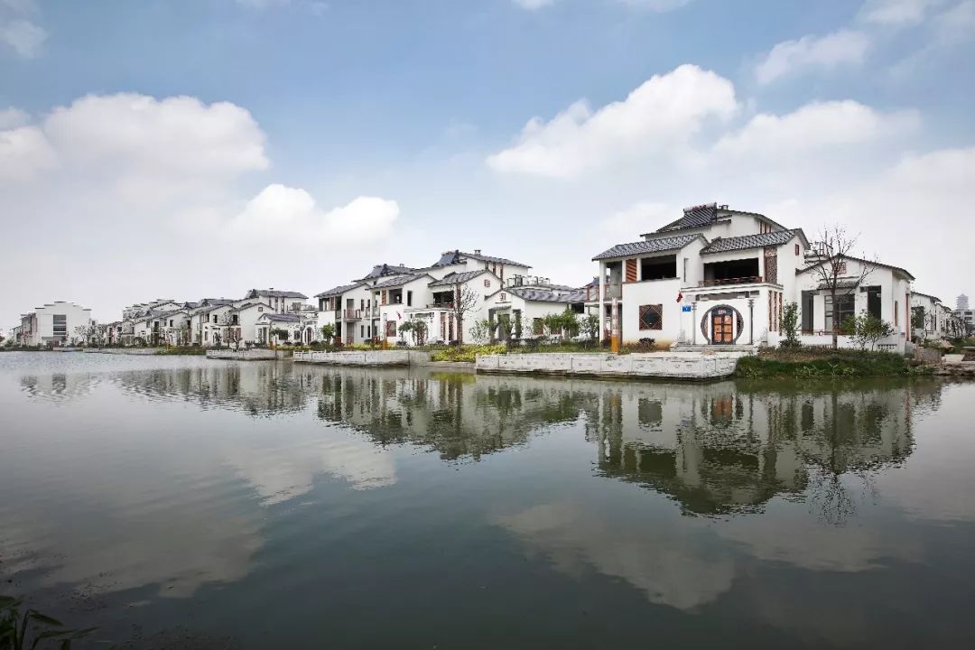 山泉村在江阴市周庄镇东南部,与华士镇交界,面积2