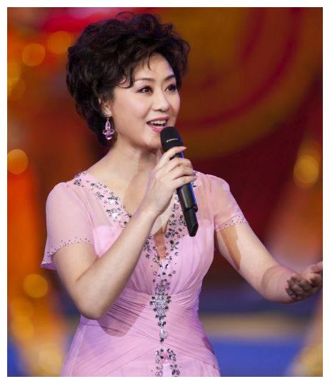 李胜素到底有多美?看一看,你就知道什么叫倾国倾城了