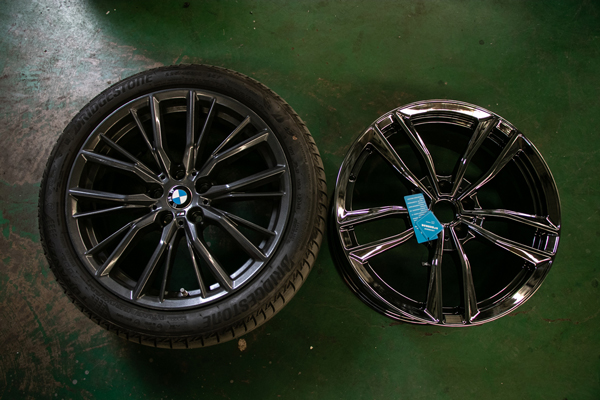 2020款宝马3系325li升级改装锻造电镀钨钢黑轮毂