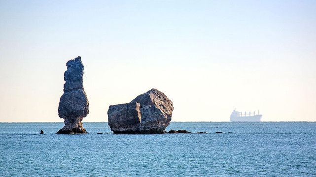 葫芦岛龙回头依山傍水景色优美,兴城海滨古朴典雅,值得一去