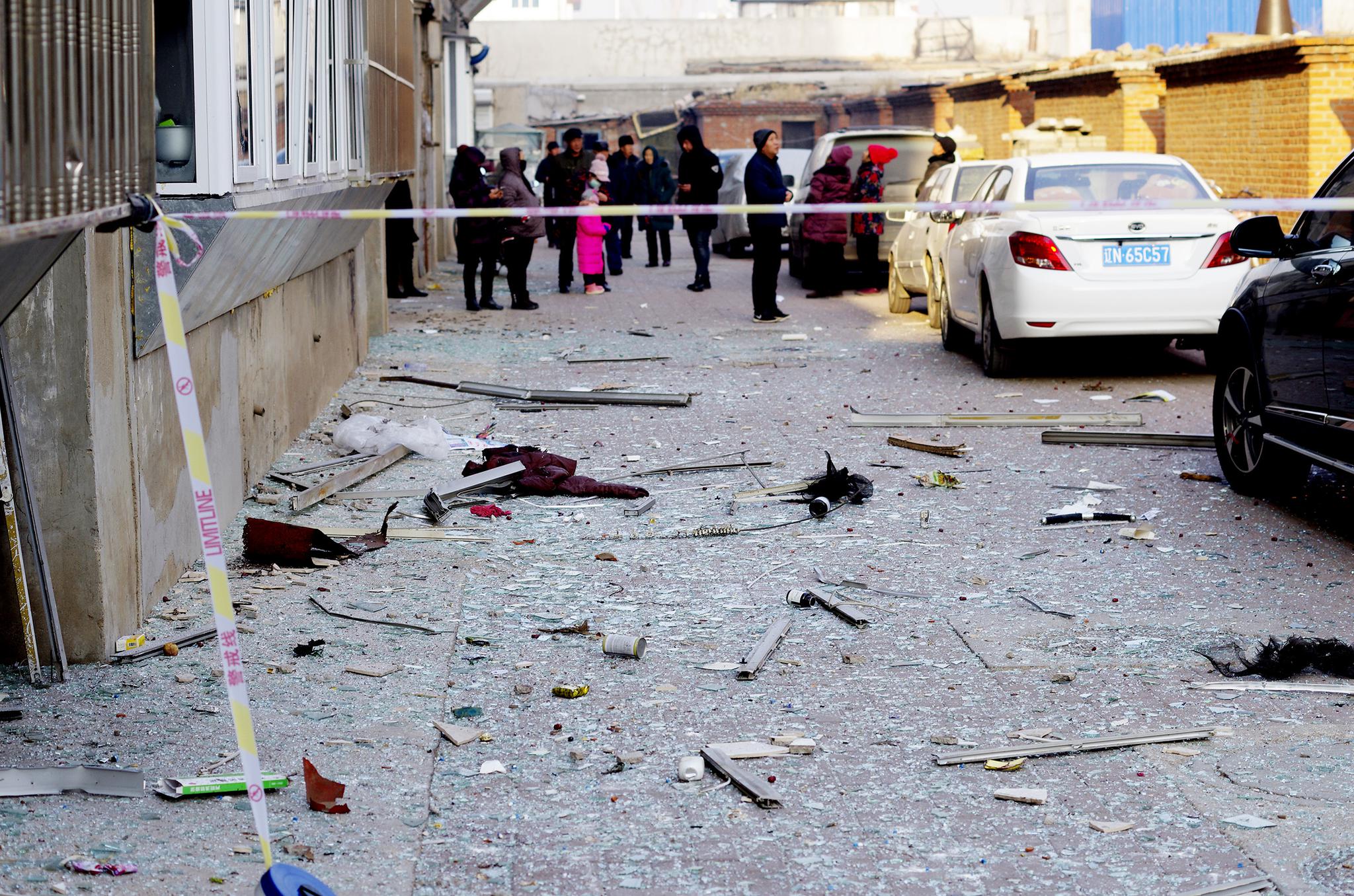 辽宁一居民楼住户天然气爆炸,一死四伤殃及多家