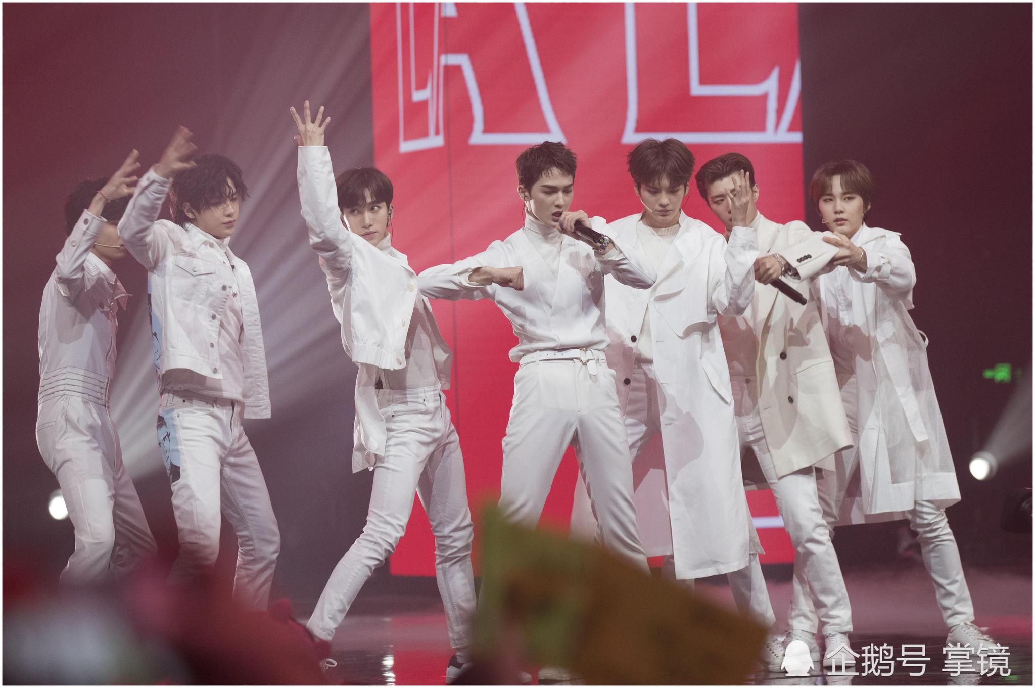 朱正廷10秒连拍范丞丞画画乐华七子齐热舞破不合传闻