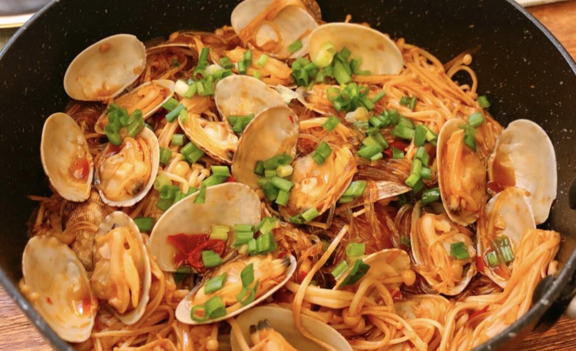 自制超鲜美的花甲粉丝,秒杀夜市,再也不用点外卖啦