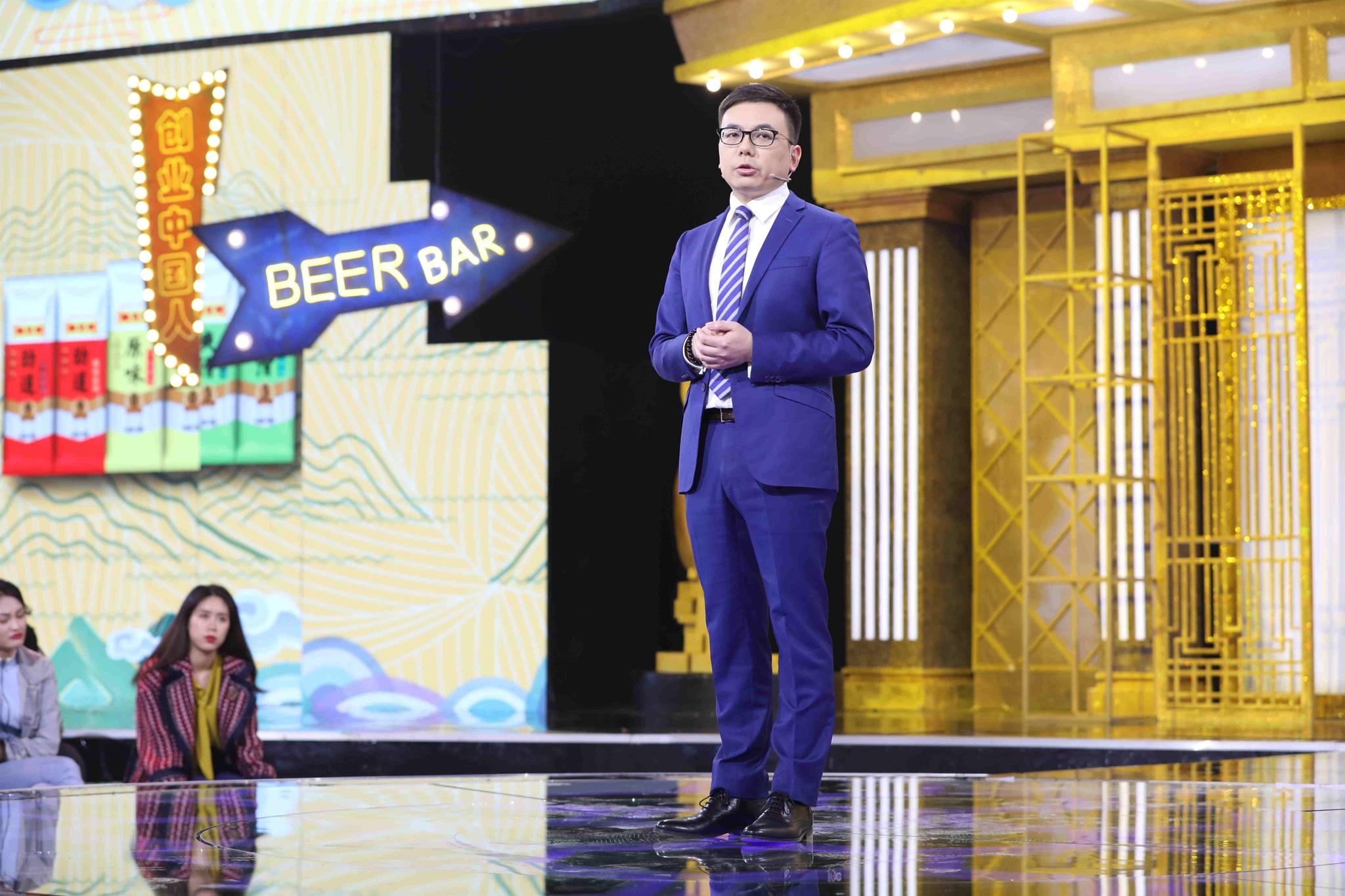 爱国者守正出奇缔造国际品牌|爱国者|创业中国人|克明面业_新浪新闻