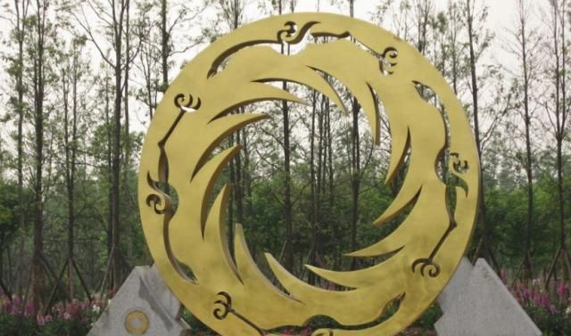 金乌是中原神话传说中的神鸟,传说金乌栖息在扶桑树上.