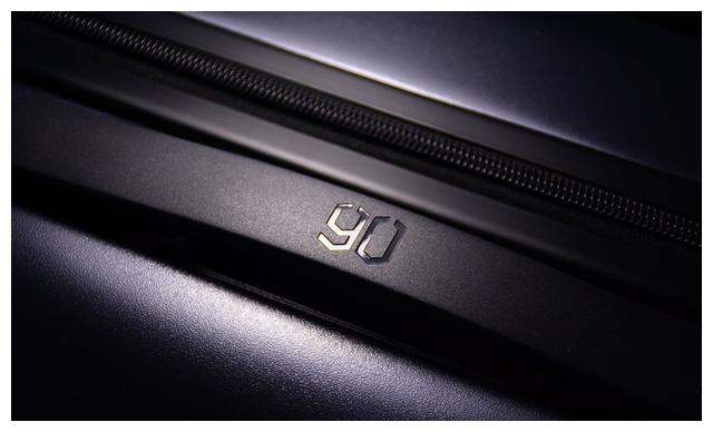 媳妇问我:小米90分行李箱为啥不叫100分,我该