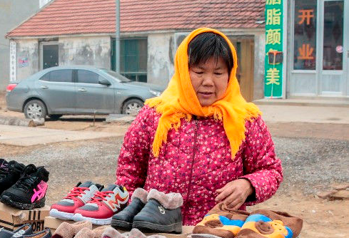 农村里土气的"方头巾",她温暖的怀抱是我的家,小时候的记忆