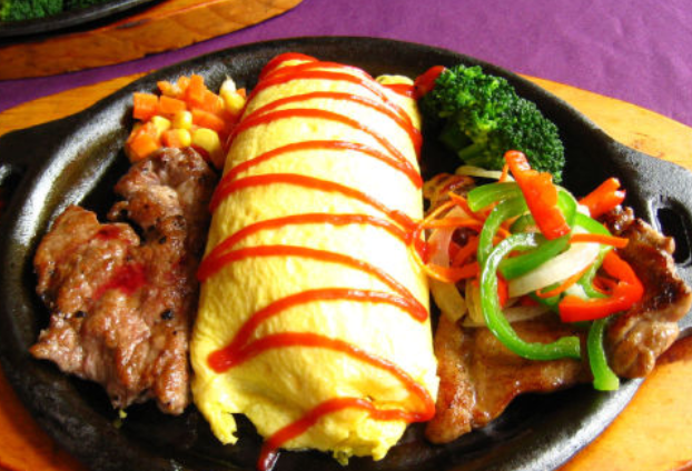 日本姐姐教你蛋包饭的正宗做法,国内可是很难吃到这种味道!