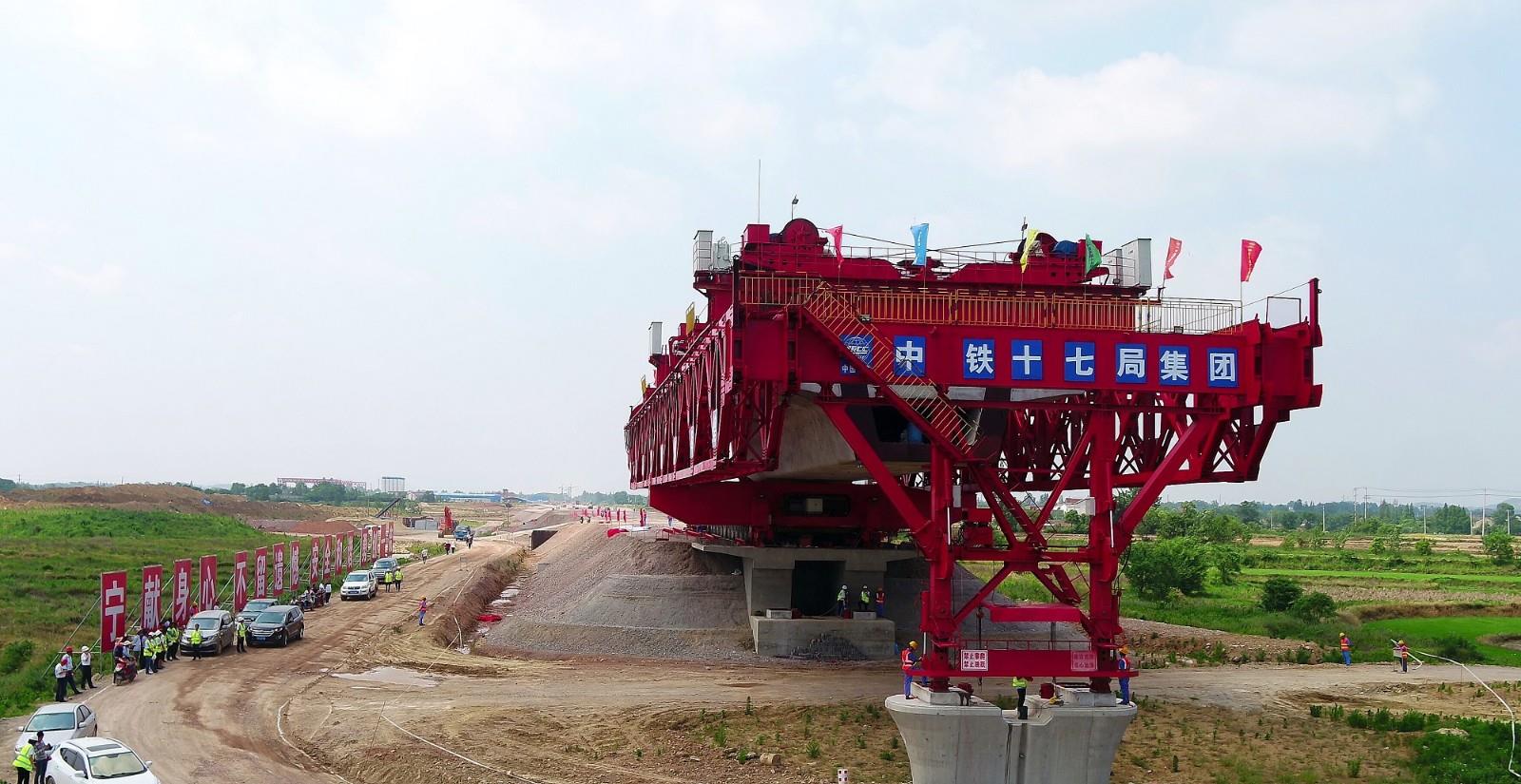 安徽在建设的一条高铁线,设计时速350公里,全线设8座车站