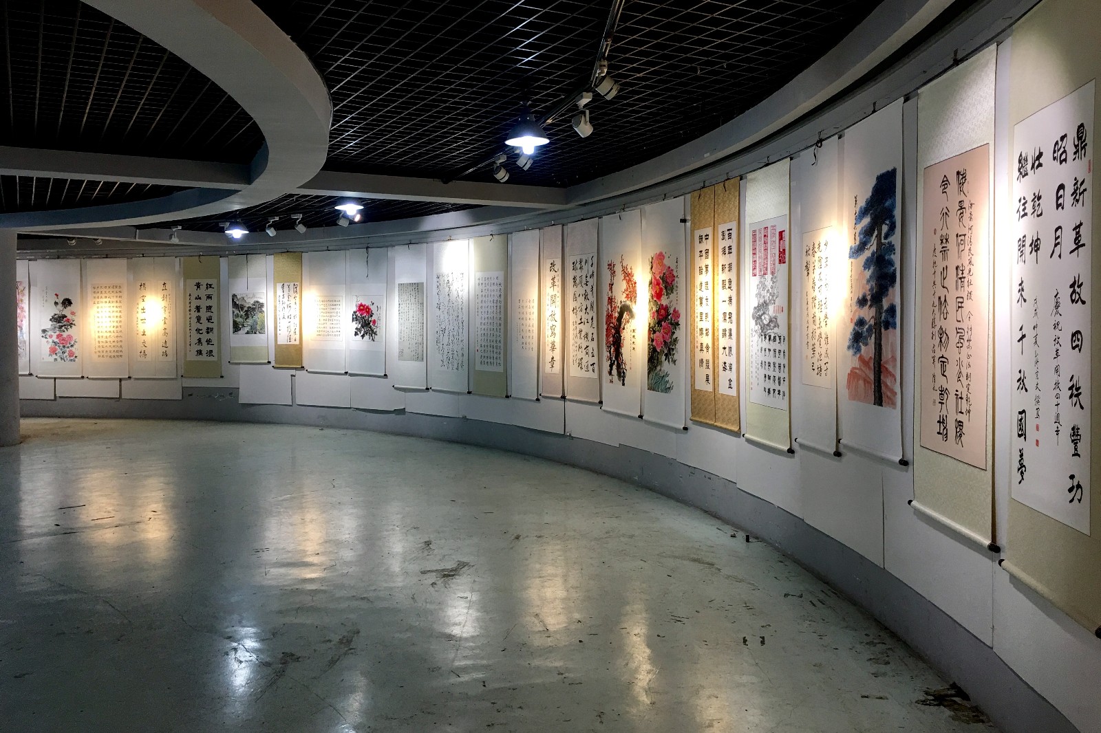 纪念改革开放四十周年湖北高校书画展【湖工大艺术设计学院】