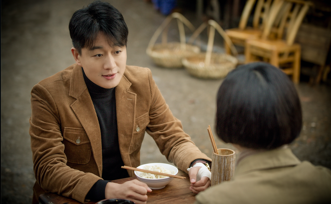 佟大为我就是演员囚犯造型亮眼人物处理获赞