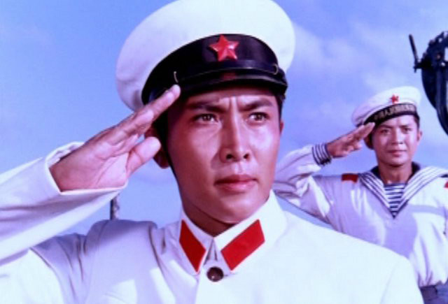 八一电影制片厂1976年摄制,影片讲述的是我人民海军保卫祖国南海岛屿