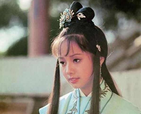 看了毛舜筠的少女照片才知道张国荣为什么爱她初恋脸太美