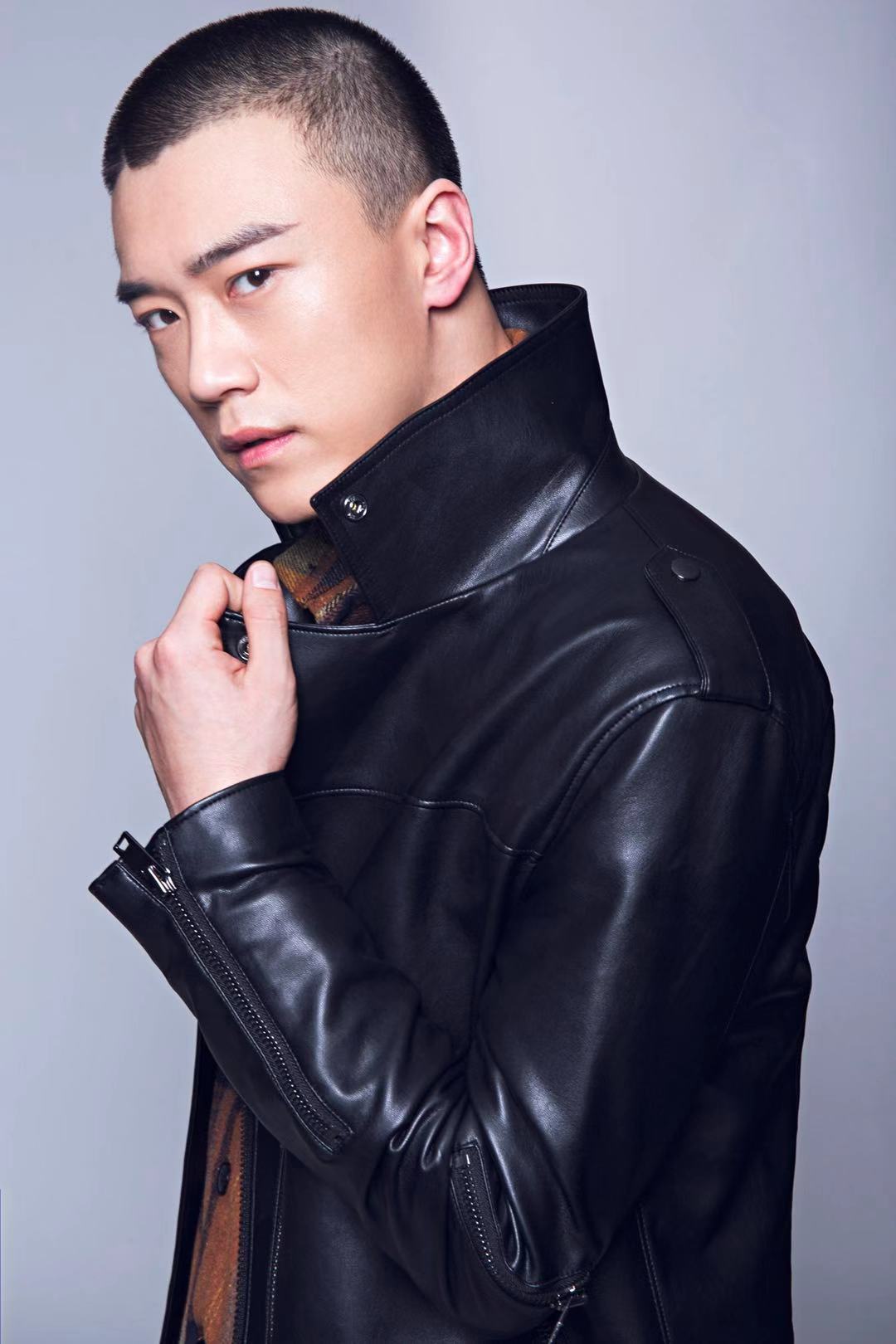 演员王鹏《开封府之龙吟震天》化身大反派"秦傲天"在线复仇