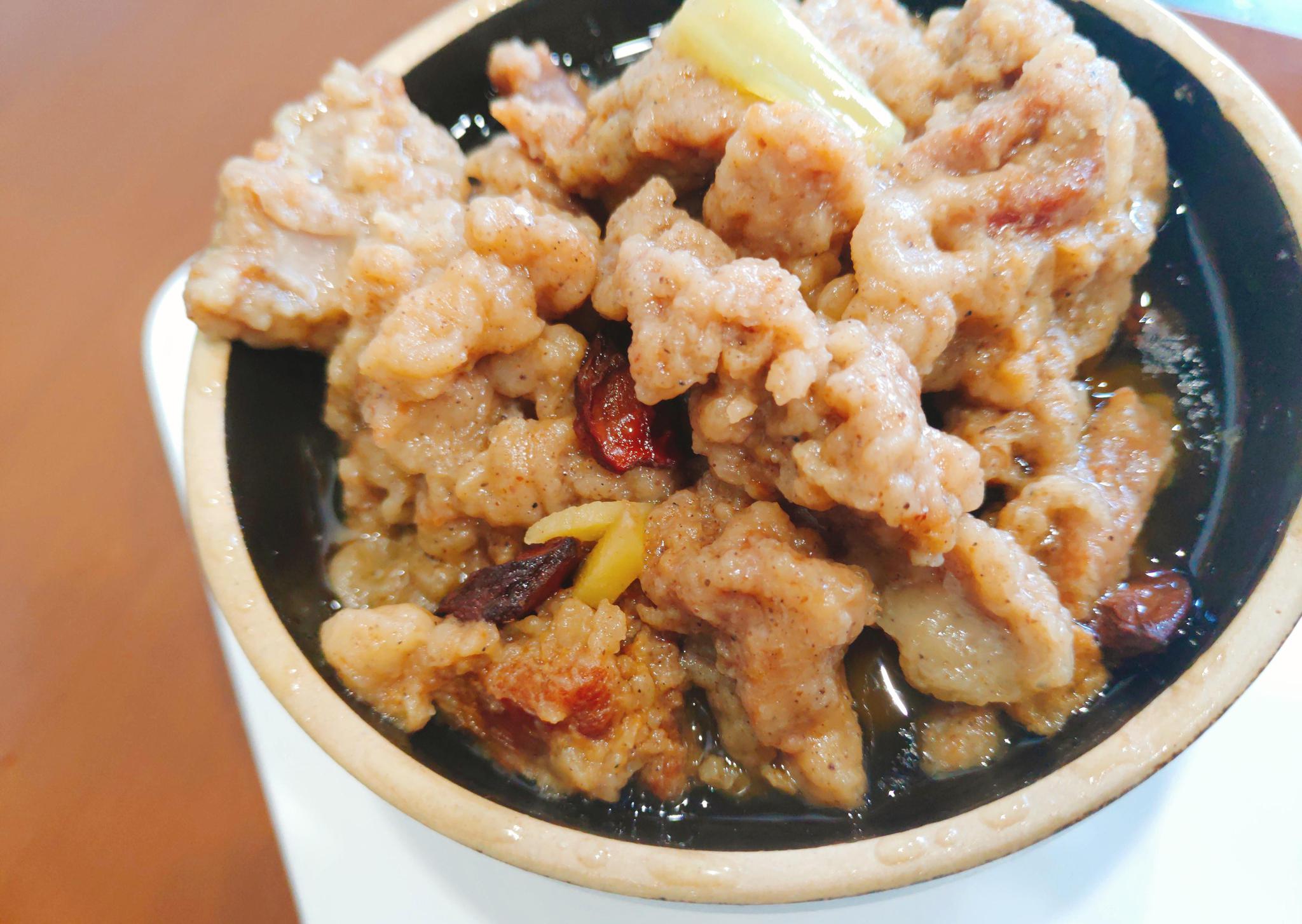 天冷吃蒸碗儿暖和又鲜香小酥肉羊肋条猜猜这是哪里的风味