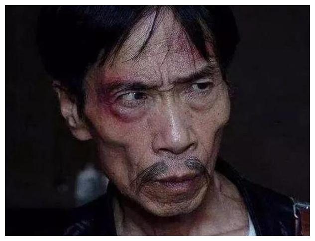 演配角的他硬生生把主角逼成配角网友全世界都欠他一个影帝