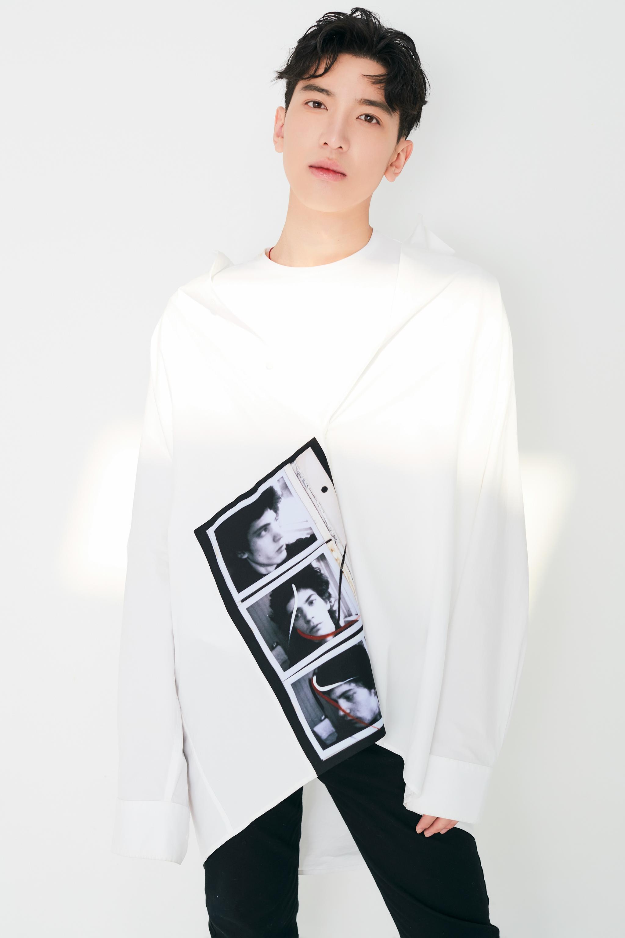 新生代演员 高颜值芒果新星完颜洛绒