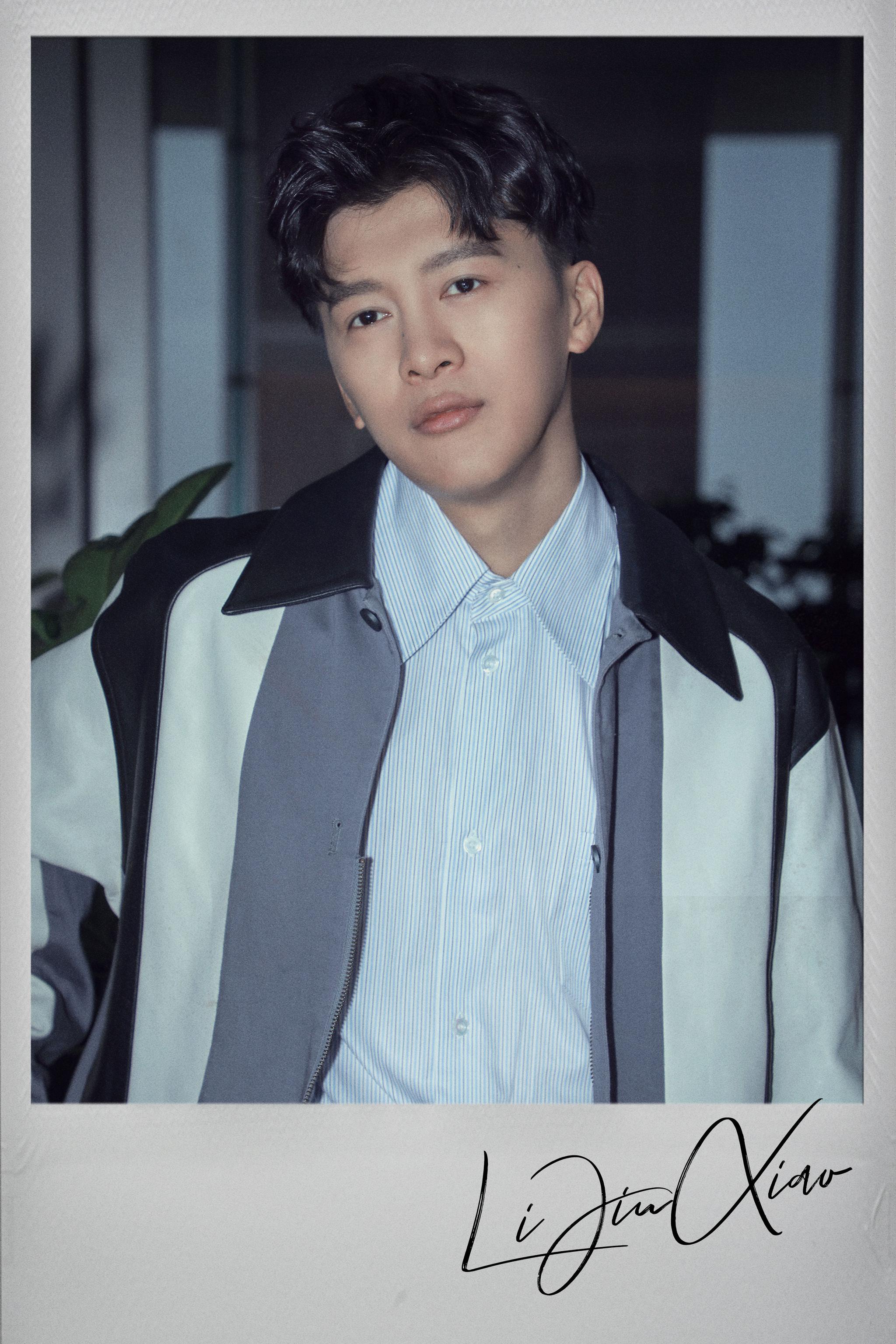 李九霄拍立得风格写真曝光与王千源搭档你是凶手演技获好评