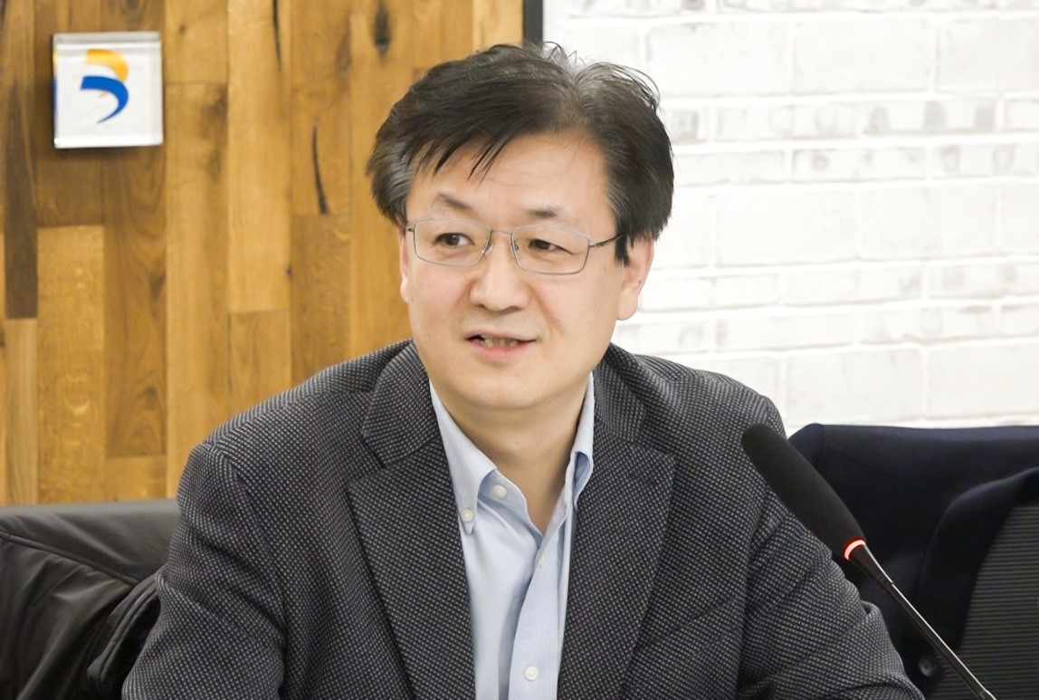 北京工商大学化妆品系主任赵华教授表示,国家相关部门正制定,完善化妆