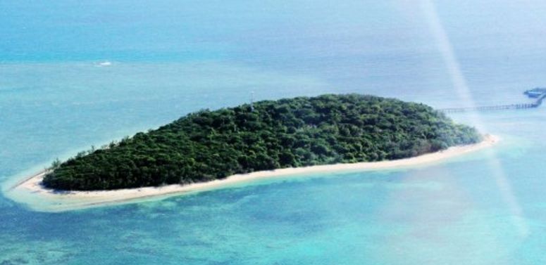 绿岛 一座面积不大的 珊瑚礁岛屿