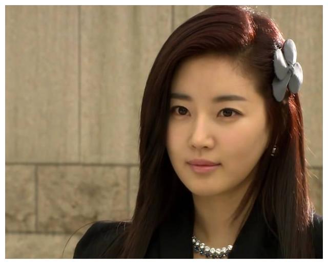 《秘密花园》女二号,靠性感电影走红,因身体原因退出娱乐圈|金莎朗