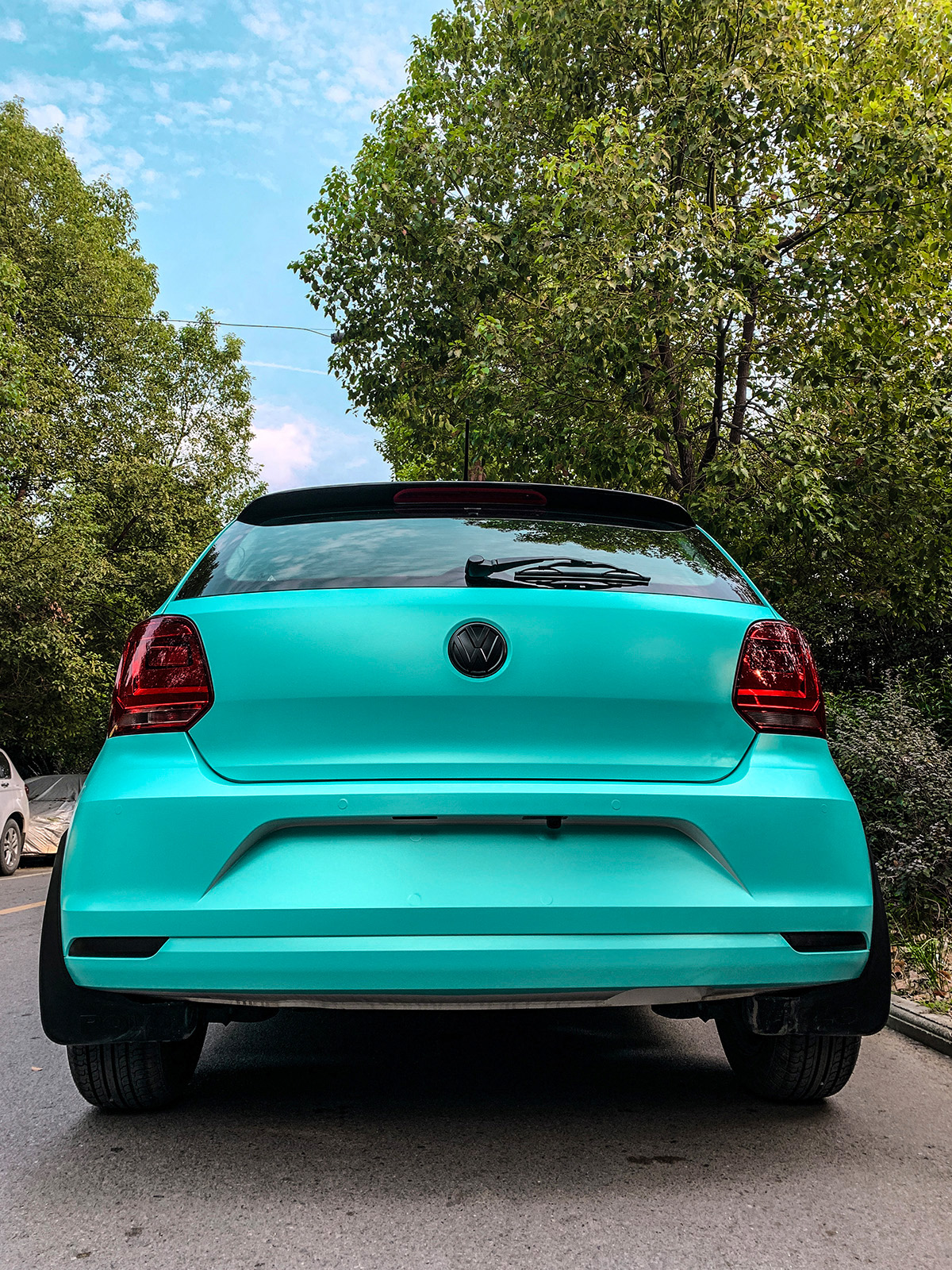 大众polo车身改色电光蒂芙尼 rg瑞集改色膜湖北襄阳加盟店出品