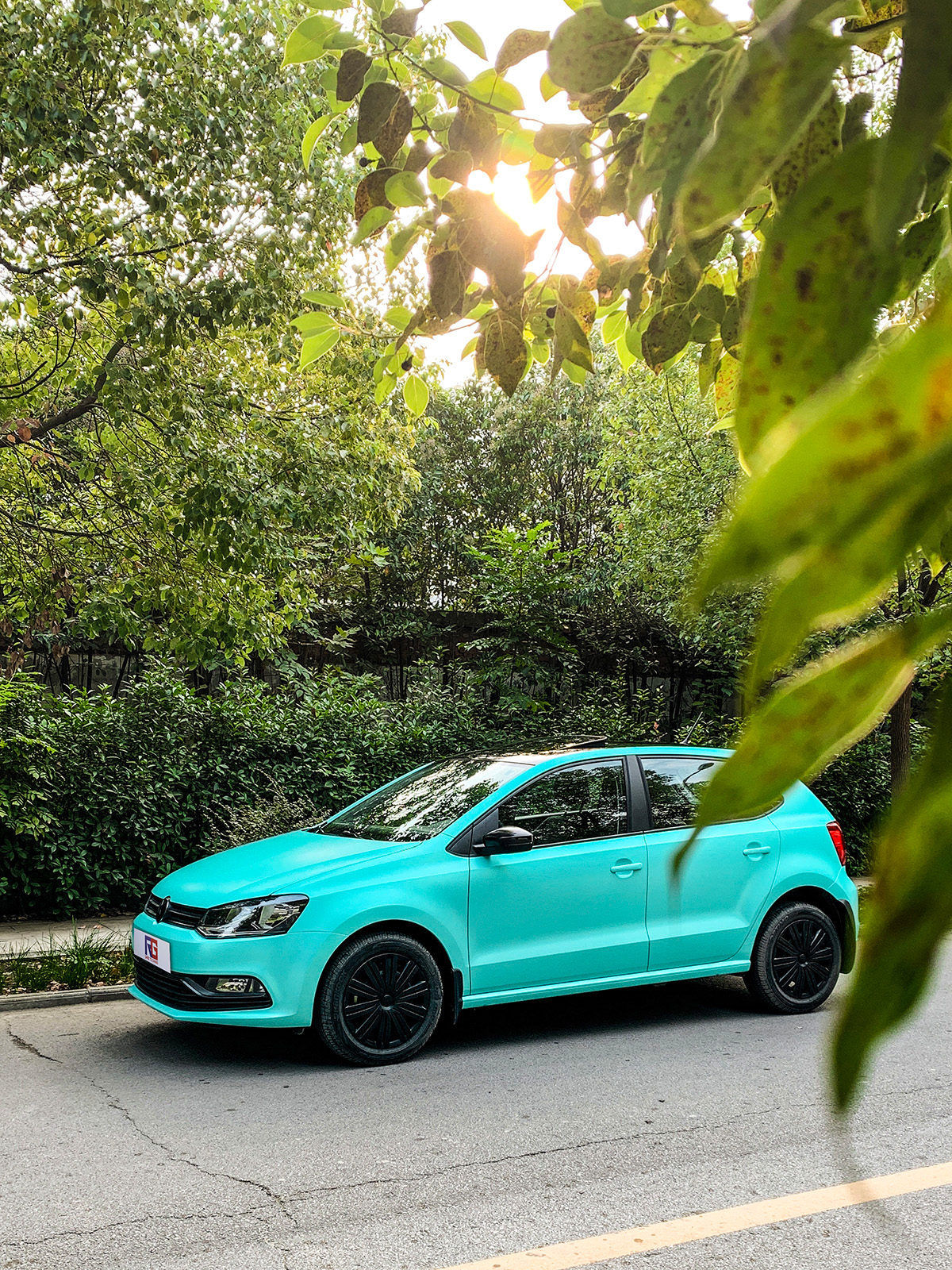 大众polo车身改色电光蒂芙尼 rg瑞集改色膜湖北襄阳加盟店出品