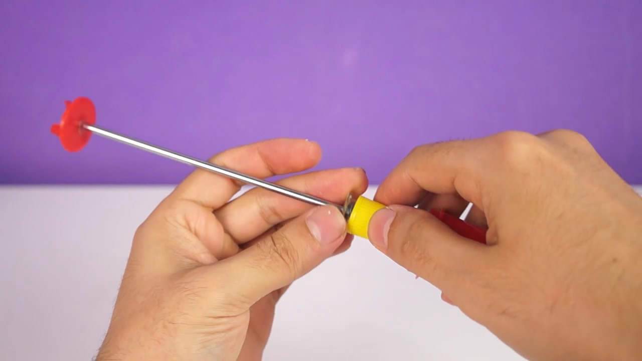 自制一个实用的搅拌棒,简单几招就能学会,创意十足!