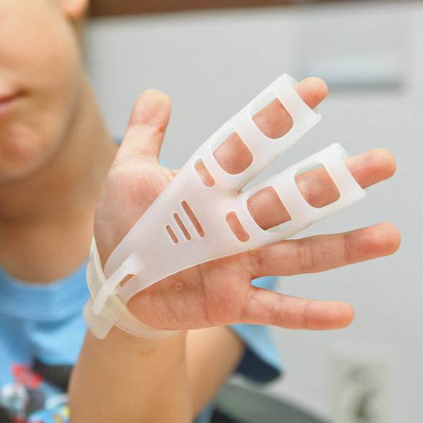 孩子为何会喜欢吸手指?能够预防吗