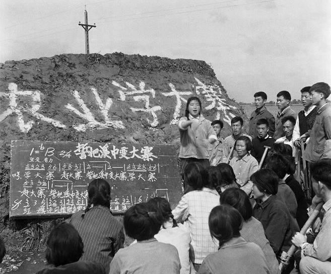 200张六七十年代的老照片揭开激情岁月的神秘面纱