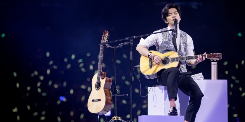 李健巡回演唱会上海站举行 惊喜翻唱张学友歌曲《月半弯》|李健|歌单|诚意_新浪新闻