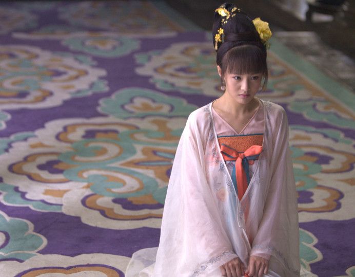 古装剧女主下跪:蒋欣演技爆棚,杨幂让人心疼,图5不值得同情!