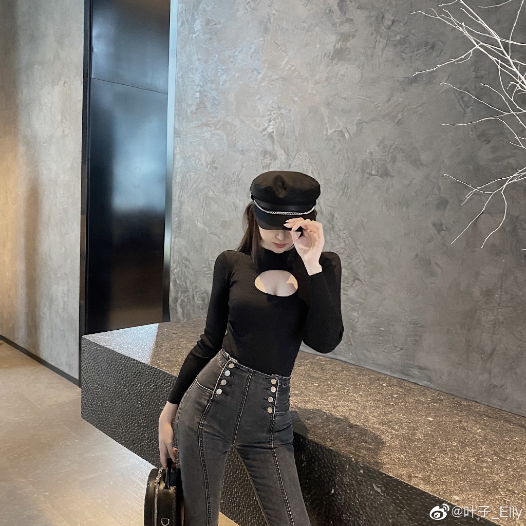 网红美女叶子迷人写真美照欣赏_高清图集_新浪网