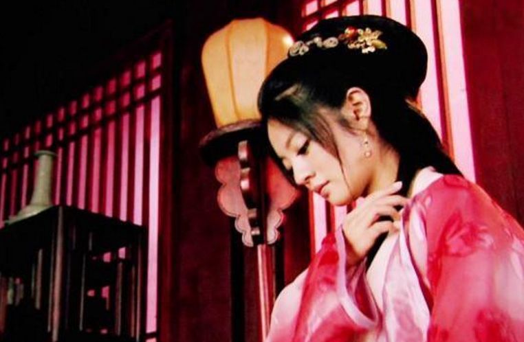 这才是青楼女子的真正模样,别再被电视剧给骗了,网友:尴尬!