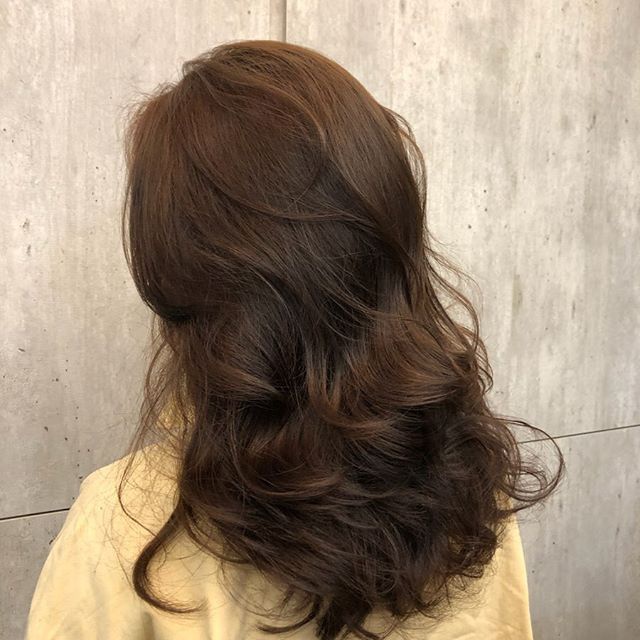 12款流行卷发,大气又时尚,2020年做卷发就选择这样的发型