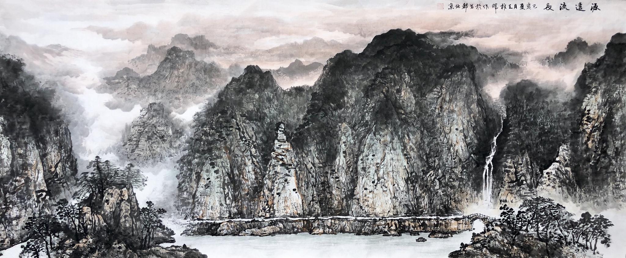 中国美协会员王梓晖山水画作峰峦叠嶂雄浑大气