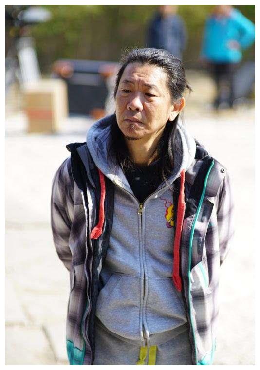 江国宾表示可以接受她和两个孩子.