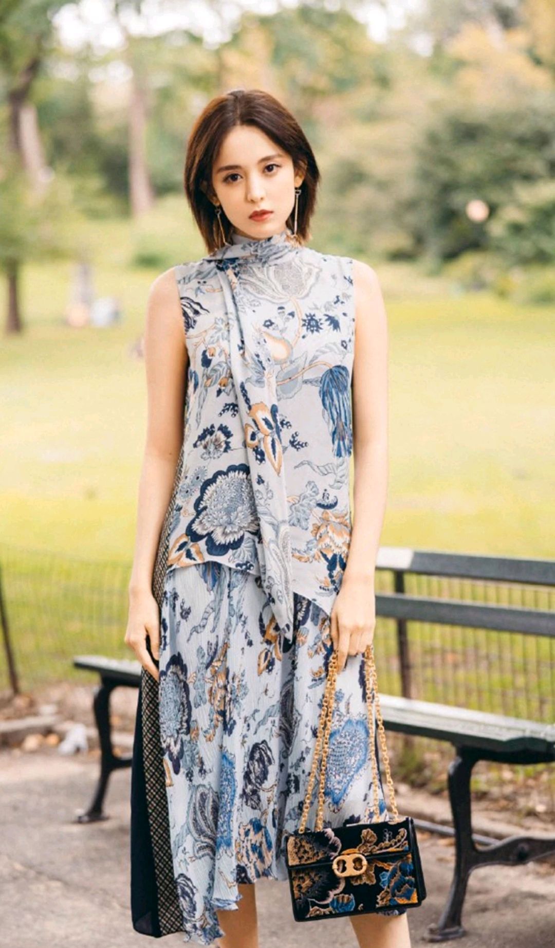 古力热扎高清壁纸 出尘脱俗尽显女神气质_高清图集_新浪网