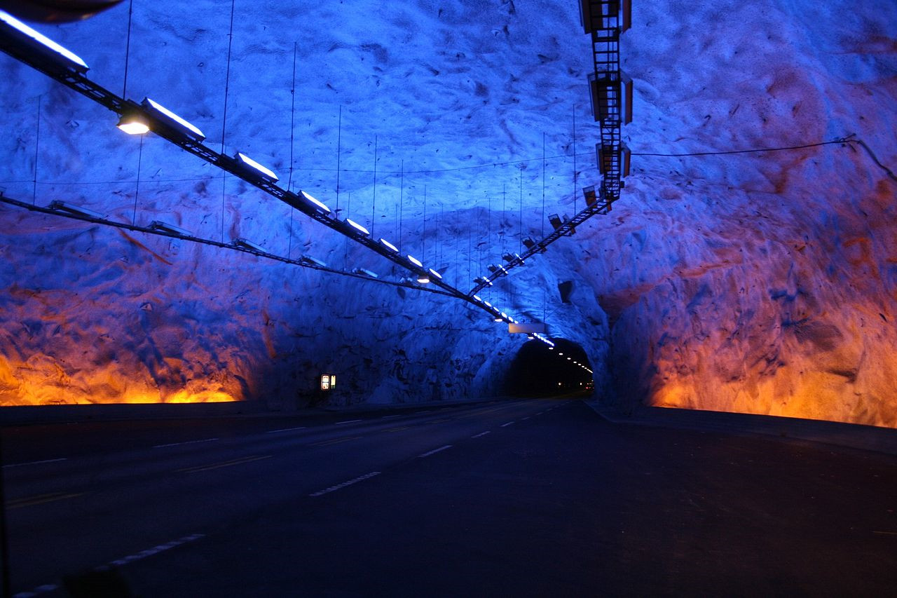 红岩隧道图片