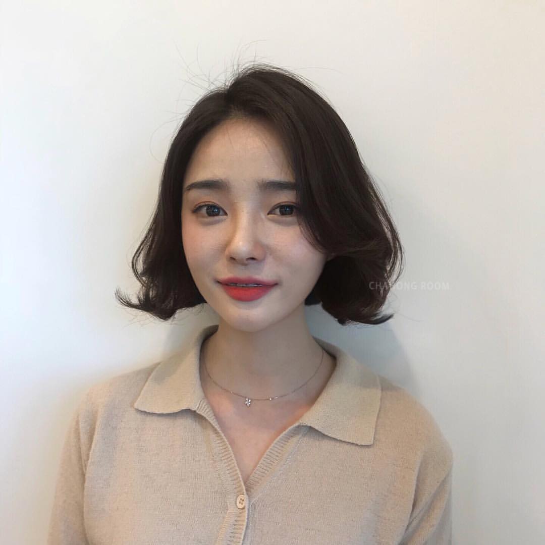 韩式波波头烫发比内扣更有魅力的短发发型