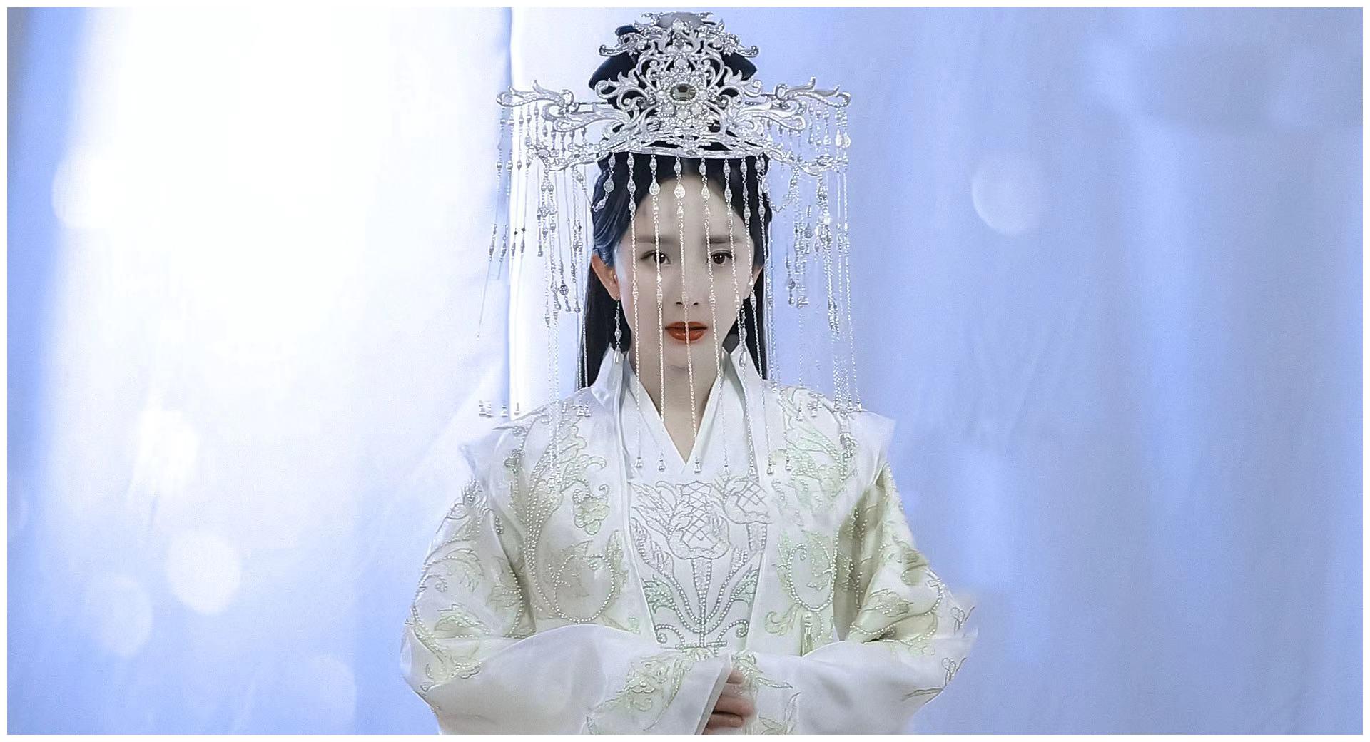 《三生三世枕上书》白浅大婚造型惊艳,凤九和姑姑深夜谈心,好暖