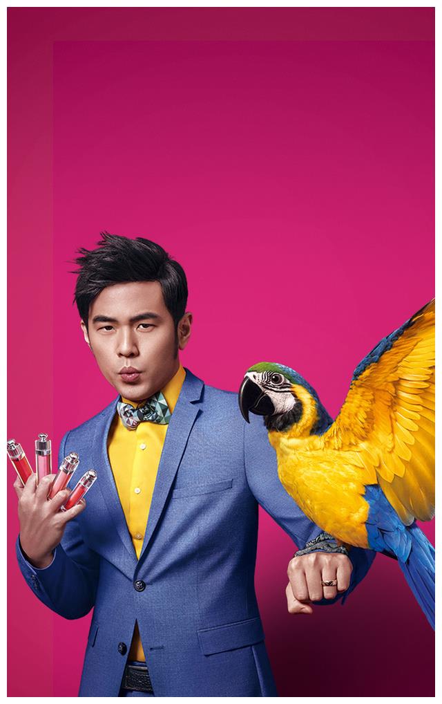 周杰伦代言最新大片曝光 粉嫩嘟嘴还卖萌,网友:画风不对!