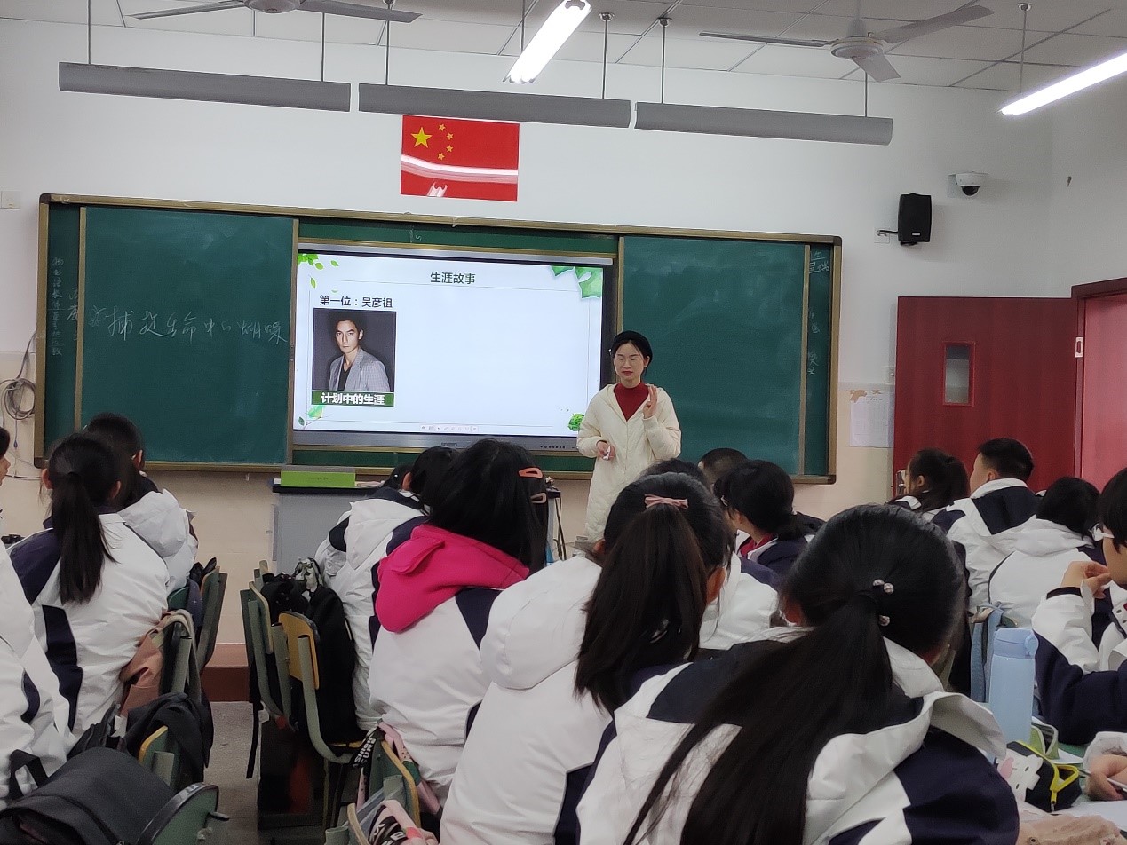 龙泉中学老师图片图片
