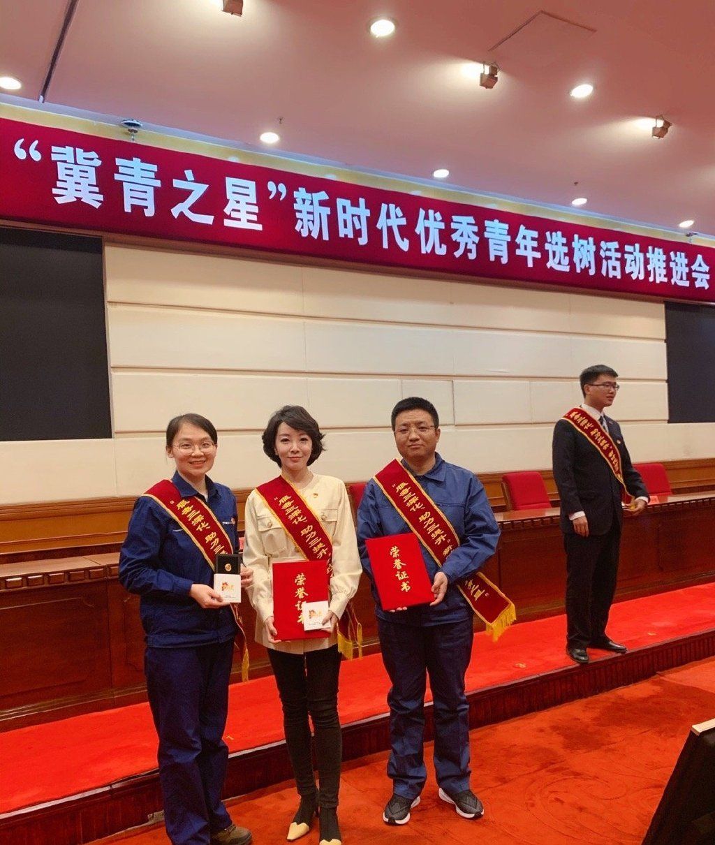 主持人大赛:刘妙然获得新闻类第一名,比你优秀的人仍在努力奋斗