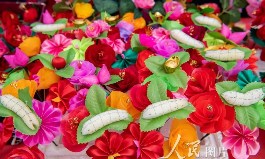 浙江湖州:做蚕花 传非遗